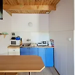 Comfortable Homes With Terraces Nyaraló *